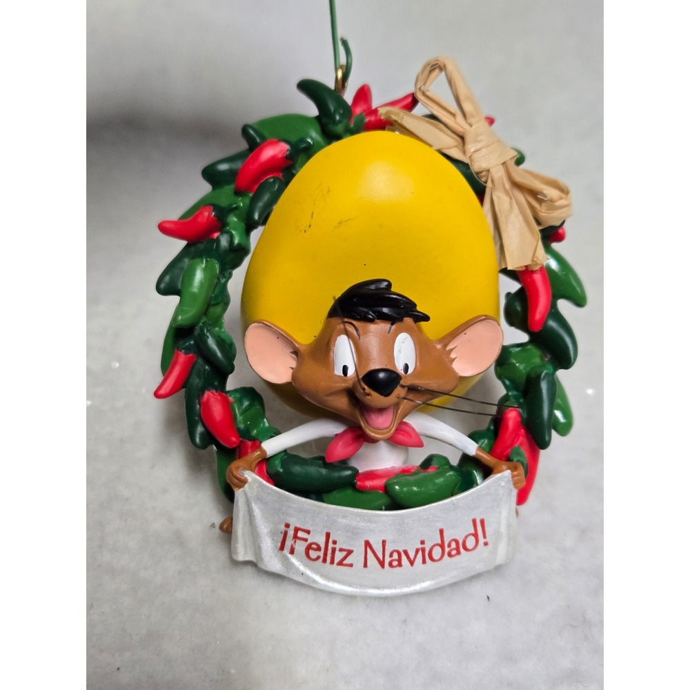 Hallmark 2006 Looney Tunes Speedy Gonzales Feliz Navidad Wreath Ornament